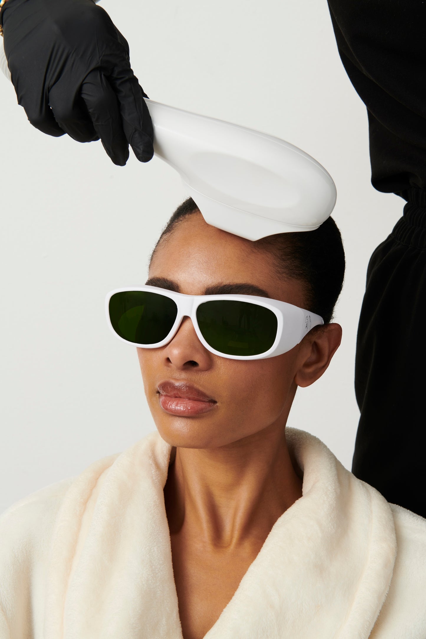 Laser Skin Savior (Pico + Laser Genesis with Microneedling)